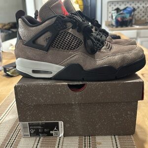 Men’s lightly used.